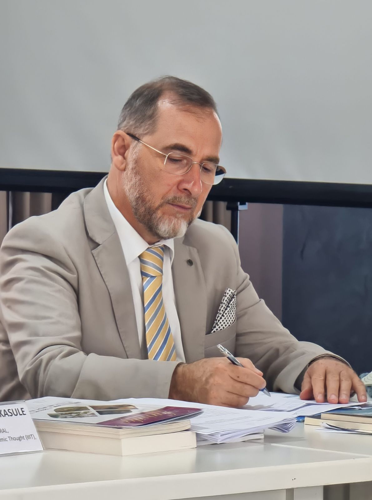 Prof. Dr. Ramiz Zekaj